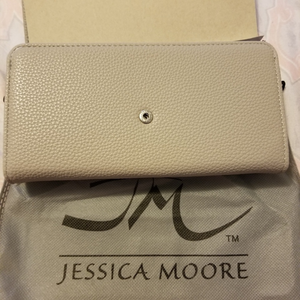 Wallet - Picture 2 of 7